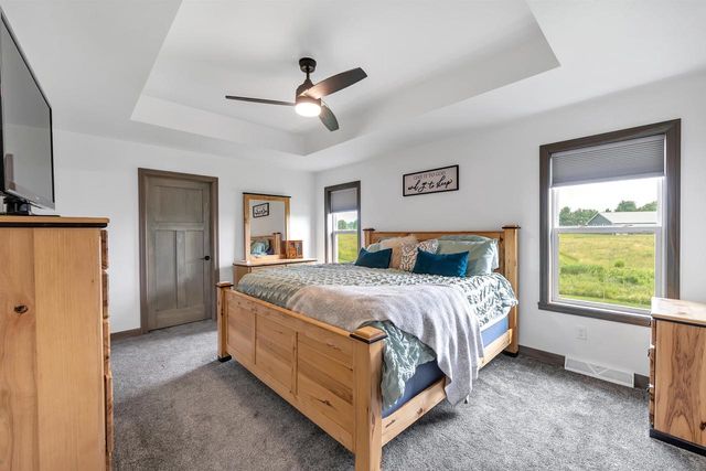 7542 HIGHLAND MEADOW COURT, Pulaski, WI 54162