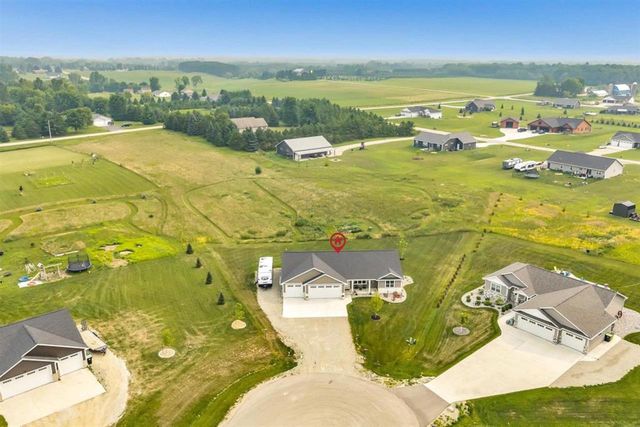 7542 HIGHLAND MEADOW COURT, Pulaski, WI 54162