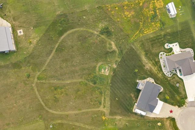 7542 HIGHLAND MEADOW COURT, Pulaski, WI 54162