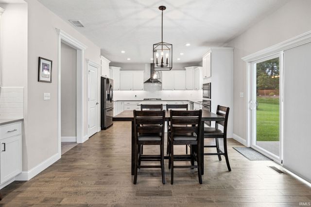 1073 Chesapeake Pointe Drive, Lafayette, IN 47909