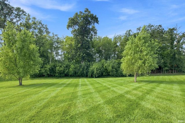 1073 Chesapeake Pointe Drive, Lafayette, IN 47909