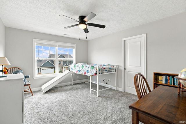 1073 Chesapeake Pointe Drive, Lafayette, IN 47909