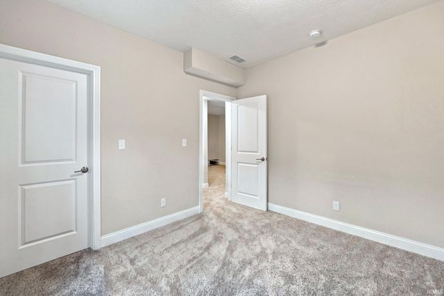 1073 Chesapeake Pointe Drive, Lafayette, IN 47909