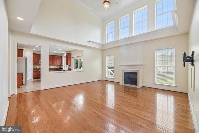 10810 VALLEY FALLS CT, Manassas, VA 20112