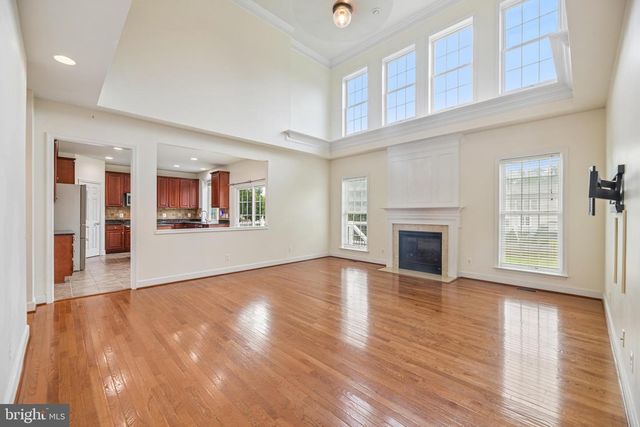 10810 VALLEY FALLS CT, Manassas, VA 20112