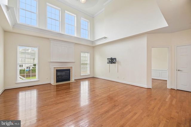 10810 VALLEY FALLS CT, Manassas, VA 20112