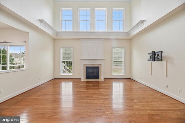 10810 VALLEY FALLS CT, Manassas, VA 20112