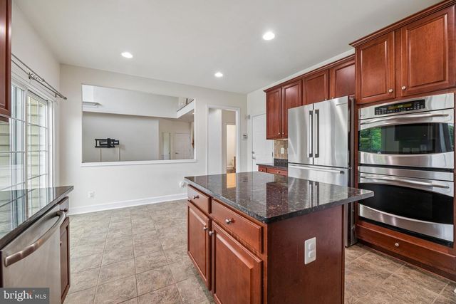 10810 VALLEY FALLS CT, Manassas, VA 20112