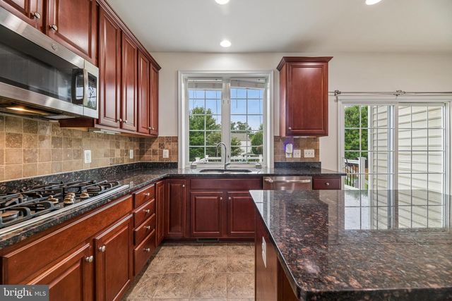 10810 VALLEY FALLS CT, Manassas, VA 20112