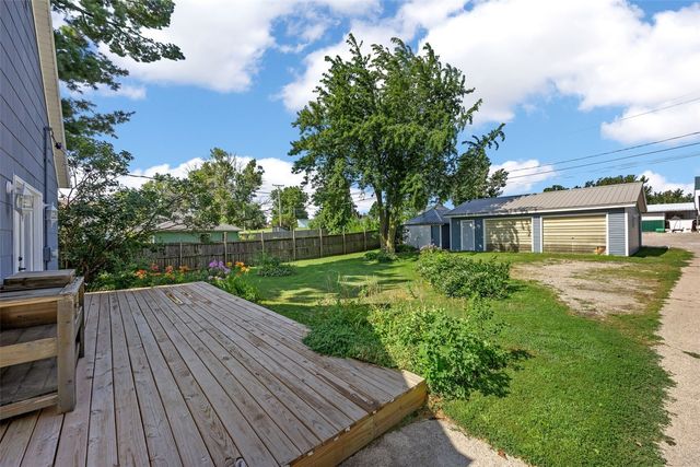 1806 8th Ave, Belle Plaine, IA 52208