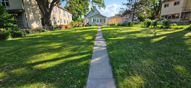 1025 43rd Avenue N, Minneapolis, MN 55412