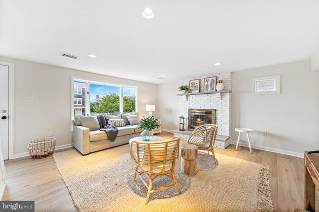 424 IROQUOIS AVE, Beach Haven, NJ 08008