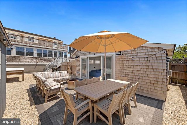 424 IROQUOIS AVE, Beach Haven, NJ 08008