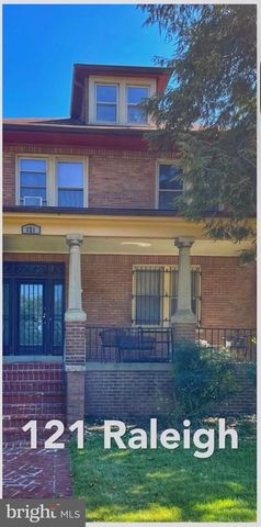 121 RALEIGH ST SE, Washington, DC 20032
