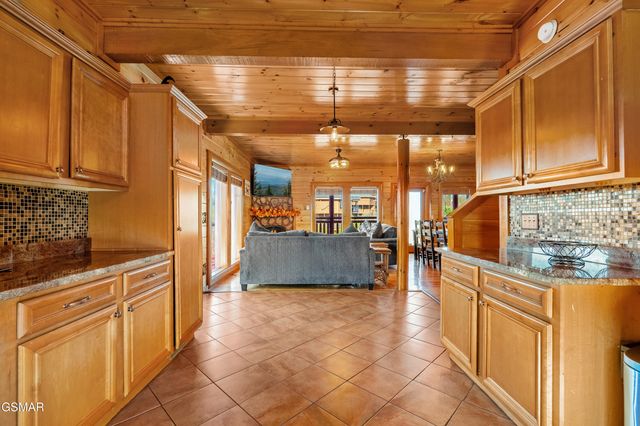 2079 Kerr Road, Sevierville, TN 37876
