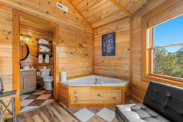 2079 Kerr Road, Sevierville, TN 37876