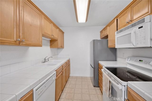 2041 E Grand Ave 52, Escondido, CA 92027
