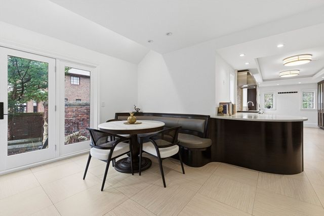 98 Carlton St, Brookline, MA 02446