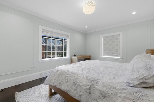 98 Carlton St, Brookline, MA 02446