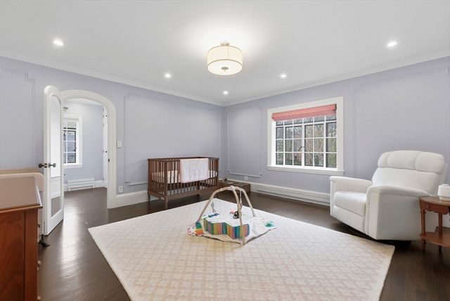 98 Carlton St, Brookline, MA 02446