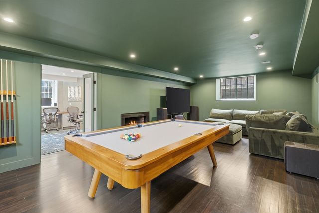 98 Carlton St, Brookline, MA 02446