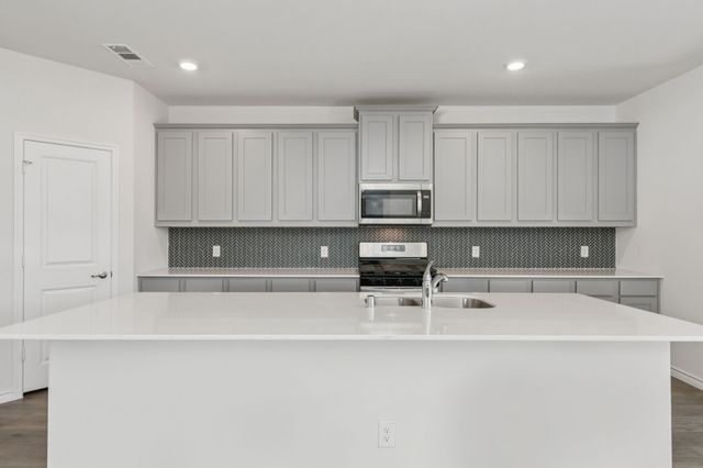 2209 Sue Ellen Street, Anna, TX 75409