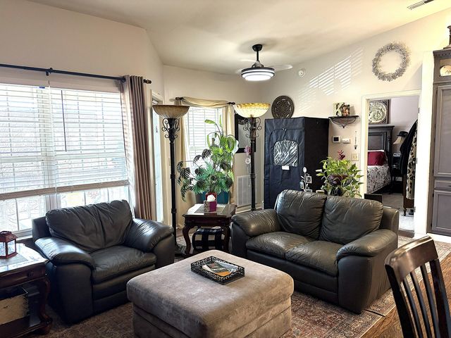 6 Highland Meadows Drive, 9, Highland Heights, KY 41076