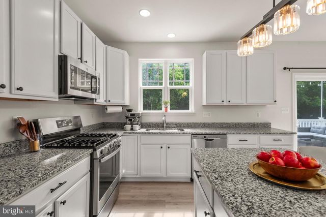 34 PELHAM DR, Coatesville, PA 19320