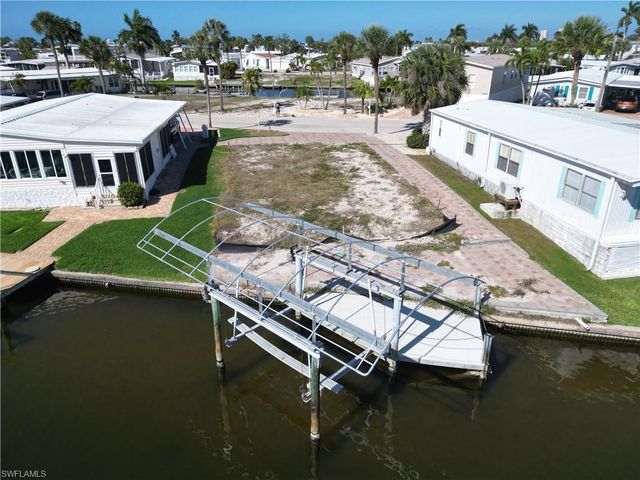 17621 Peppard DR, Fort Myers Beach, FL 33931