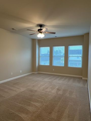 579 Crossland Drive, Moncks Corner, SC 29461