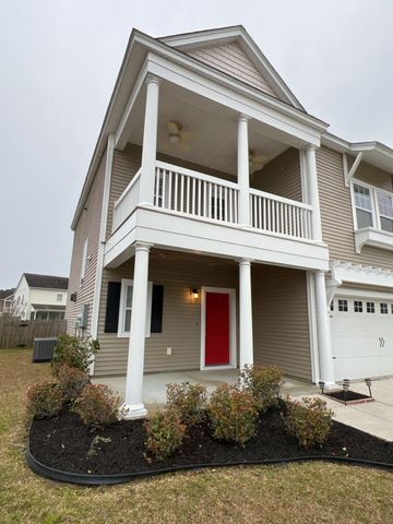 579 Crossland Drive, Moncks Corner, SC 29461