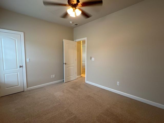 579 Crossland Drive, Moncks Corner, SC 29461
