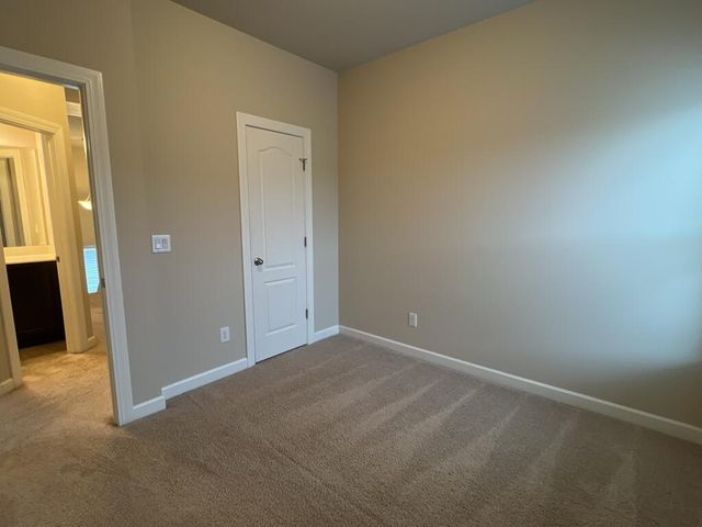 579 Crossland Drive, Moncks Corner, SC 29461