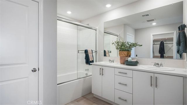 14124 Serene Skies Court, Jurupa Valley, CA 92509