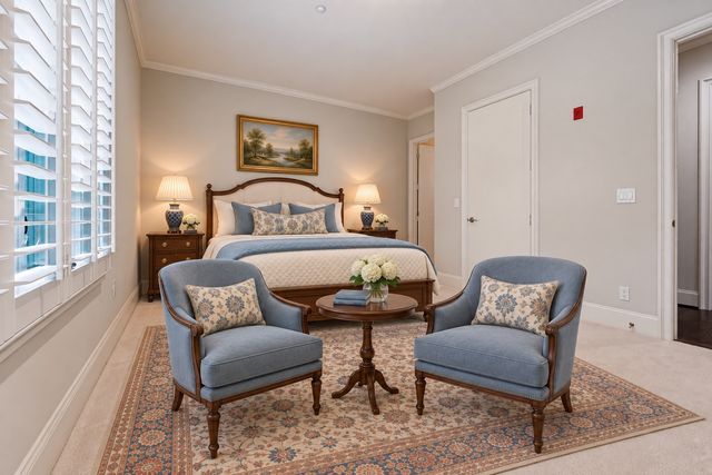 8505 Edgemere Road 202, Dallas, TX 75225