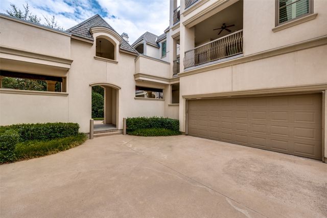 8505 Edgemere Road 202, Dallas, TX 75225