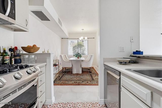 2680 Lake Avenue 8, Altadena, CA 91001