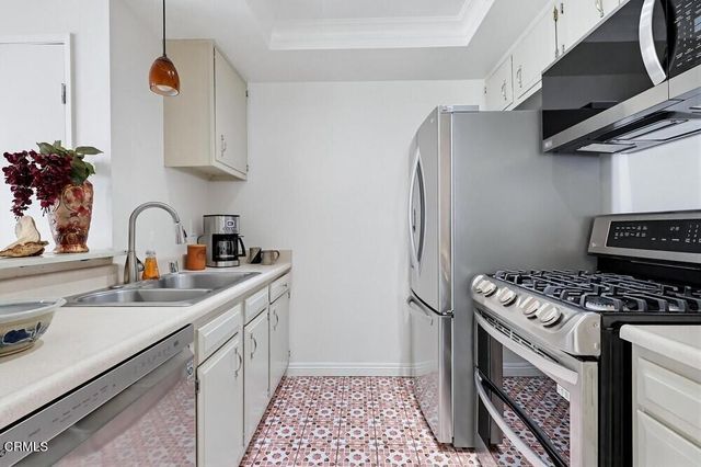 2680 Lake Avenue 8, Altadena, CA 91001