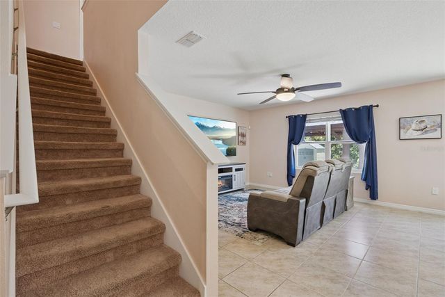 4076 SAPSUCKER LOOP, Sanford, FL 32773