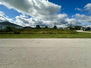 690 SW Gailbreath Avenue, Port St Lucie, FL 34953