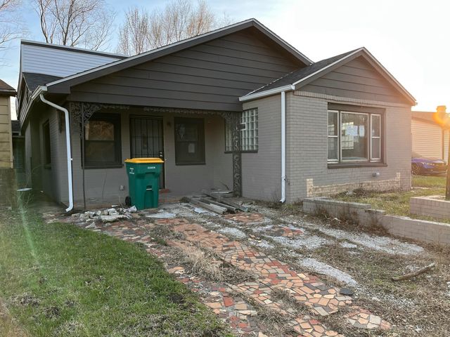4233 W 19th Place, Gary, IN 46404