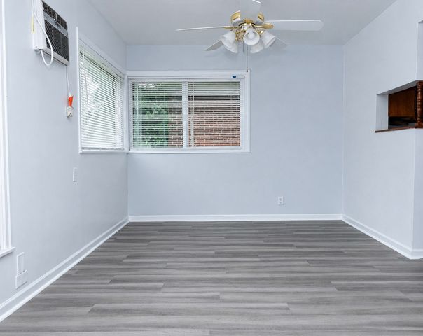 1021 Wentworth Avenue, Calumet City, IL 60409