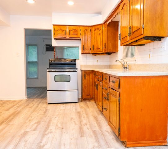 1021 Wentworth Avenue, Calumet City, IL 60409