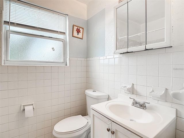 1008 E 24TH AVENUE, Tampa, FL 33605