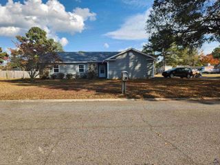 100 Northspring Court, Warner Robins, GA 31093