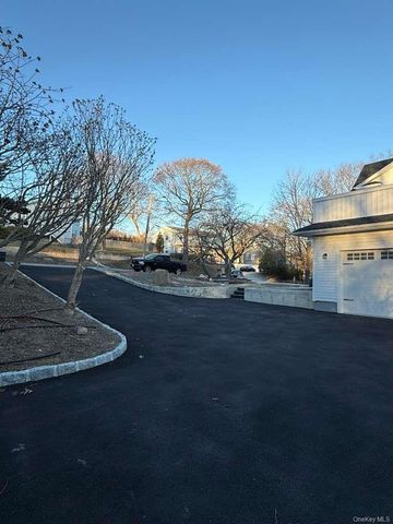 44 Elder Avenue, Farmingville, NY 11738