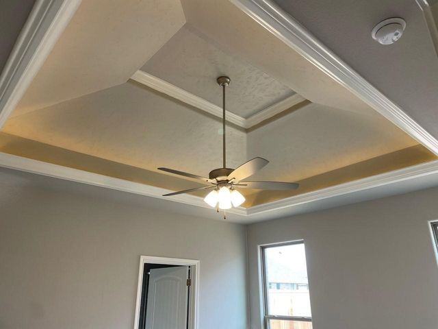 3333 Windcrest Drive, Granbury, TX 76049