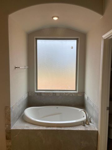 3333 Windcrest Drive, Granbury, TX 76049