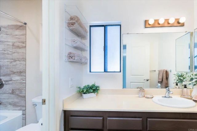 1679 Madrone Glen, Escondido, CA 92027