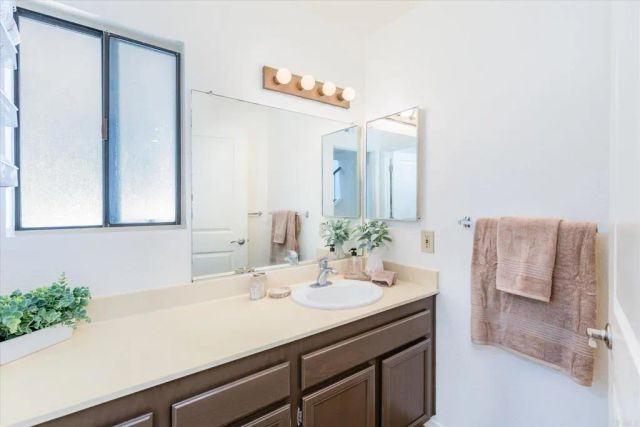 1679 Madrone Glen, Escondido, CA 92027